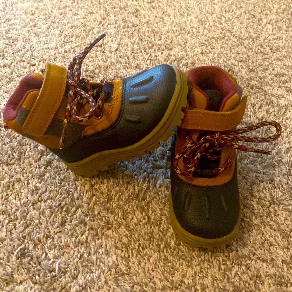 Baby/Toddler Carter’s Boots